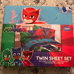 NWT PJ Masks Twin Sheet seet